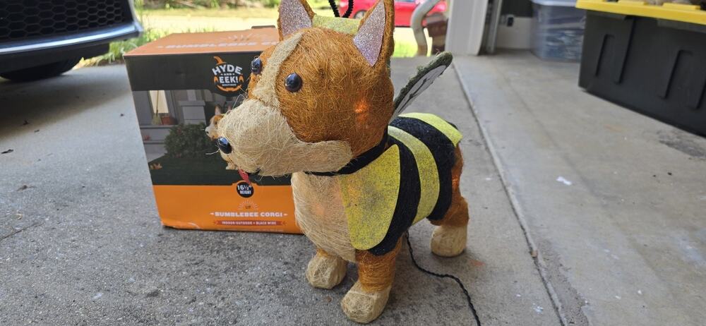 2019 Hyde and Eek Boutique 16.5" Light Up Bumblebee Corgi Halloween Yard Decor